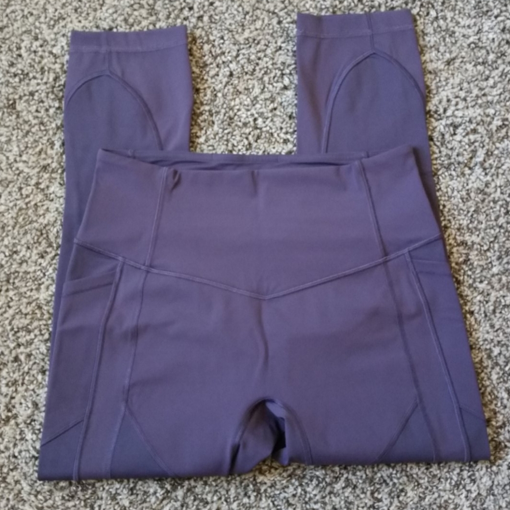 Lululemon All The Right Places Crops